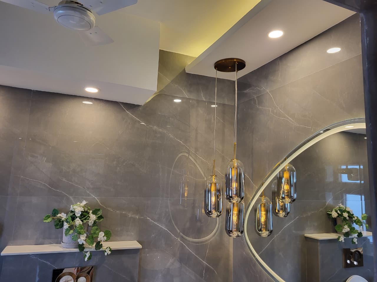 Ceiling details and pendant placement
